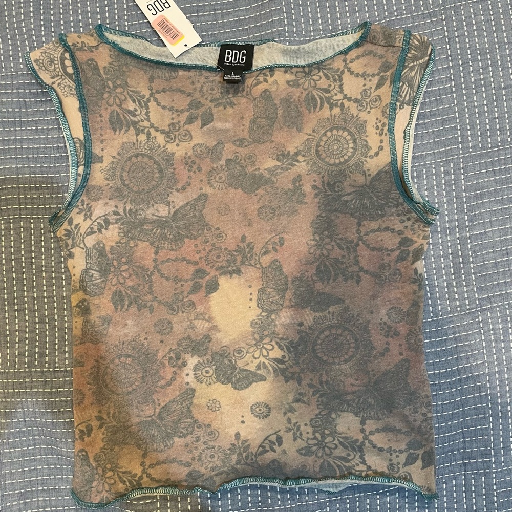 BDG Butterfly Top size Large